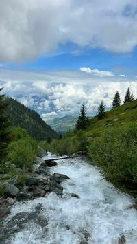 J1 vue depuis le pont du Mousset J1 vue depuis le pont du Mousset
